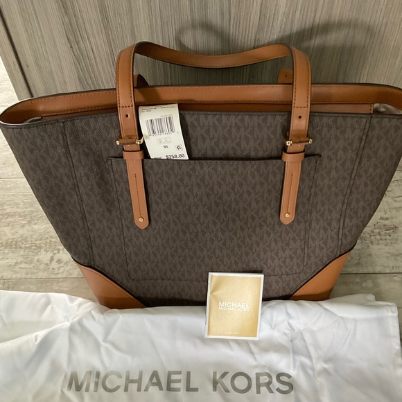 Michael jots - Picture 3 of 4